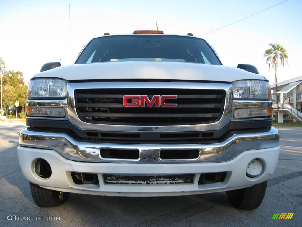 Summit White GMC Sierra 3500