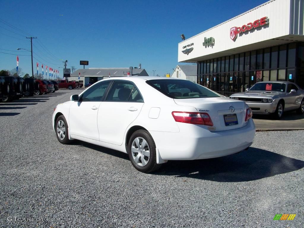 2008 Camry LE - Super White / Bisque photo #2