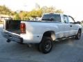 Summit White - Sierra 3500 SLT Crew Cab Dually Photo No. 13