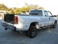 2005 Summit White GMC Sierra 3500 SLT Crew Cab Dually  photo #13