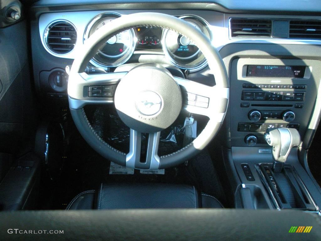 2010 Mustang V6 Premium Coupe - Kona Blue Metallic / Charcoal Black photo #6