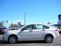 2010 White Suede Ford Focus SE Sedan  photo #2