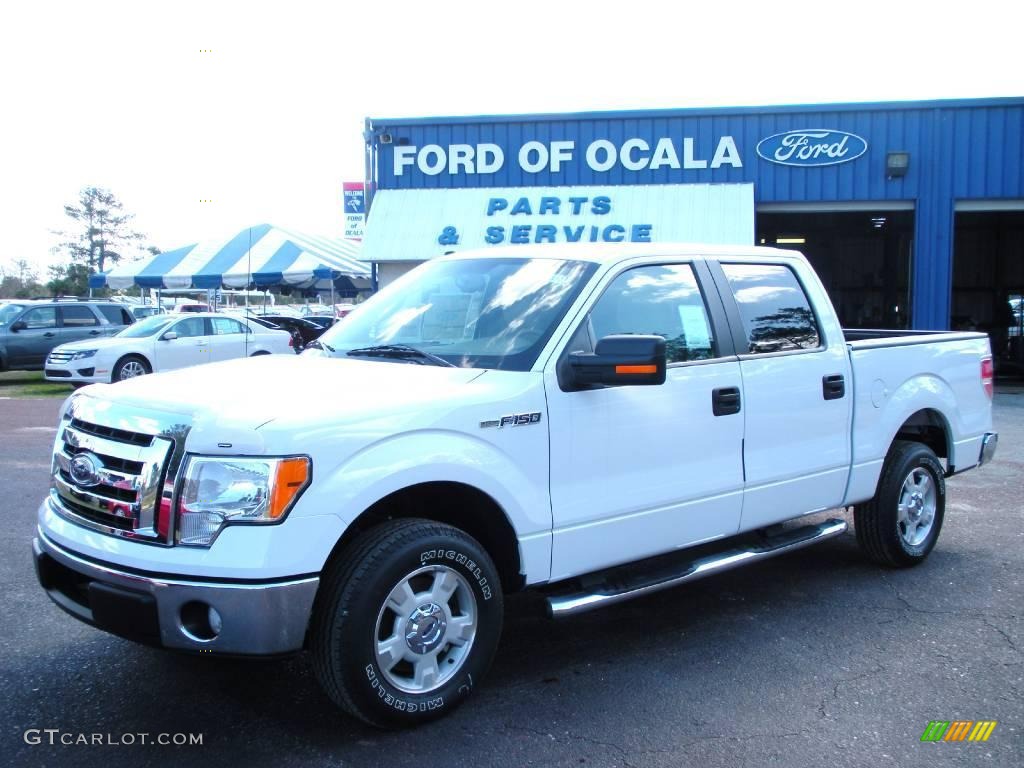 Oxford White Ford F150