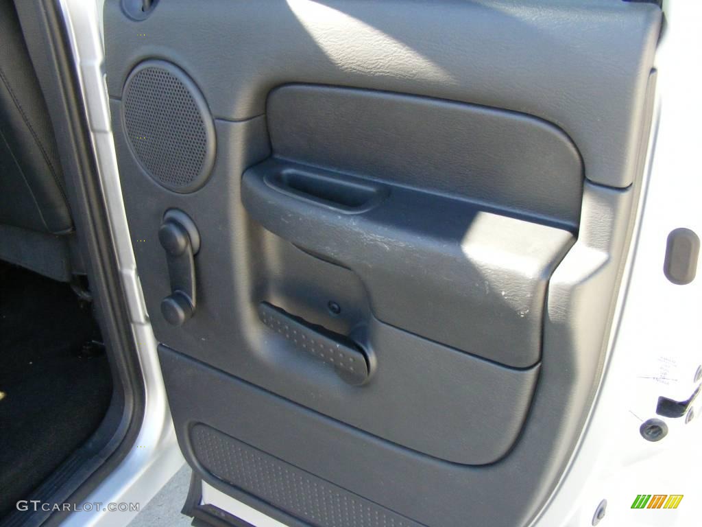 2005 Ram 1500 ST Quad Cab - Bright Silver Metallic / Dark Slate Gray photo #14