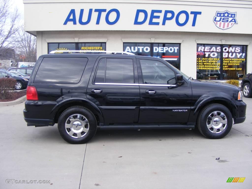 2006 Navigator Ultimate 4x4 - Black / Dove Grey photo #1