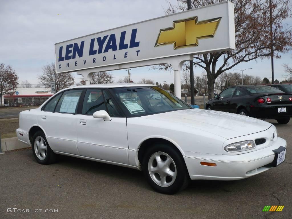 1999 Eighty-Eight LS - Arctic White / Graphite photo #1