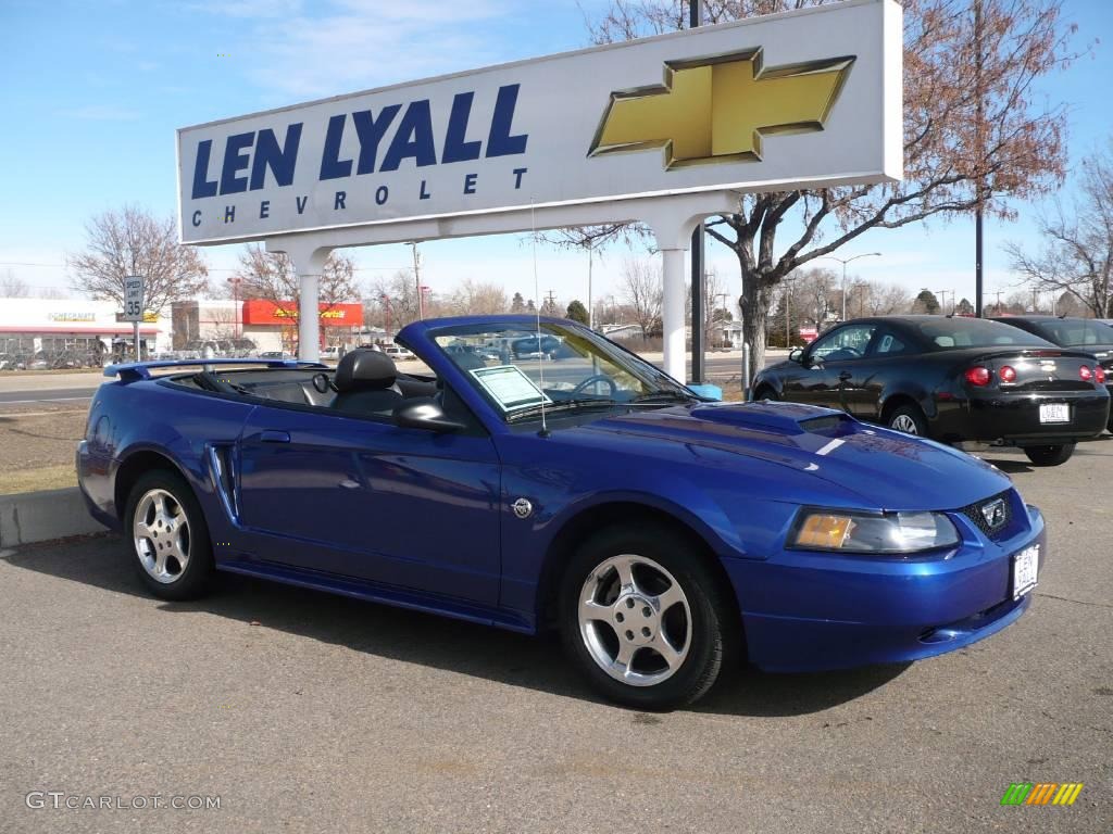 2004 Mustang V6 Convertible - Sonic Blue Metallic / Dark Charcoal photo #1