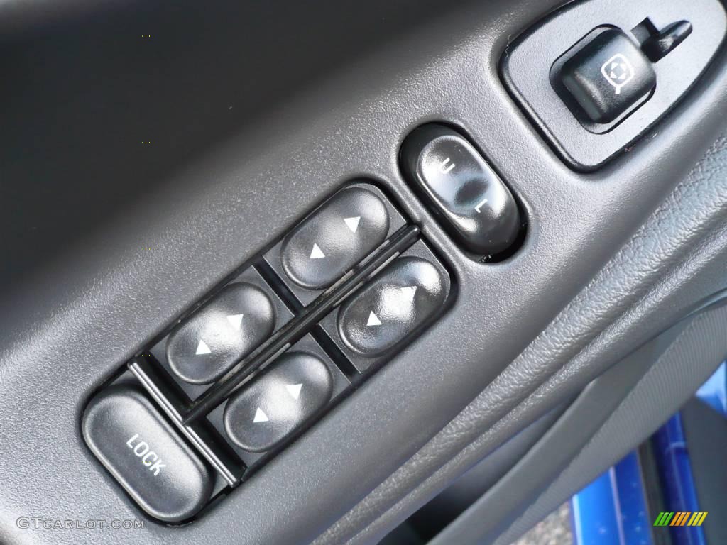 2004 Mustang V6 Convertible - Sonic Blue Metallic / Dark Charcoal photo #8