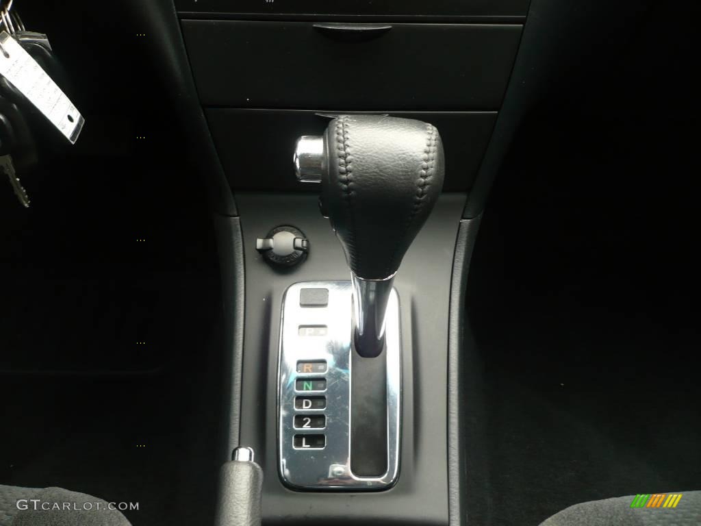 2003 Corolla S - Super White / Black photo #16