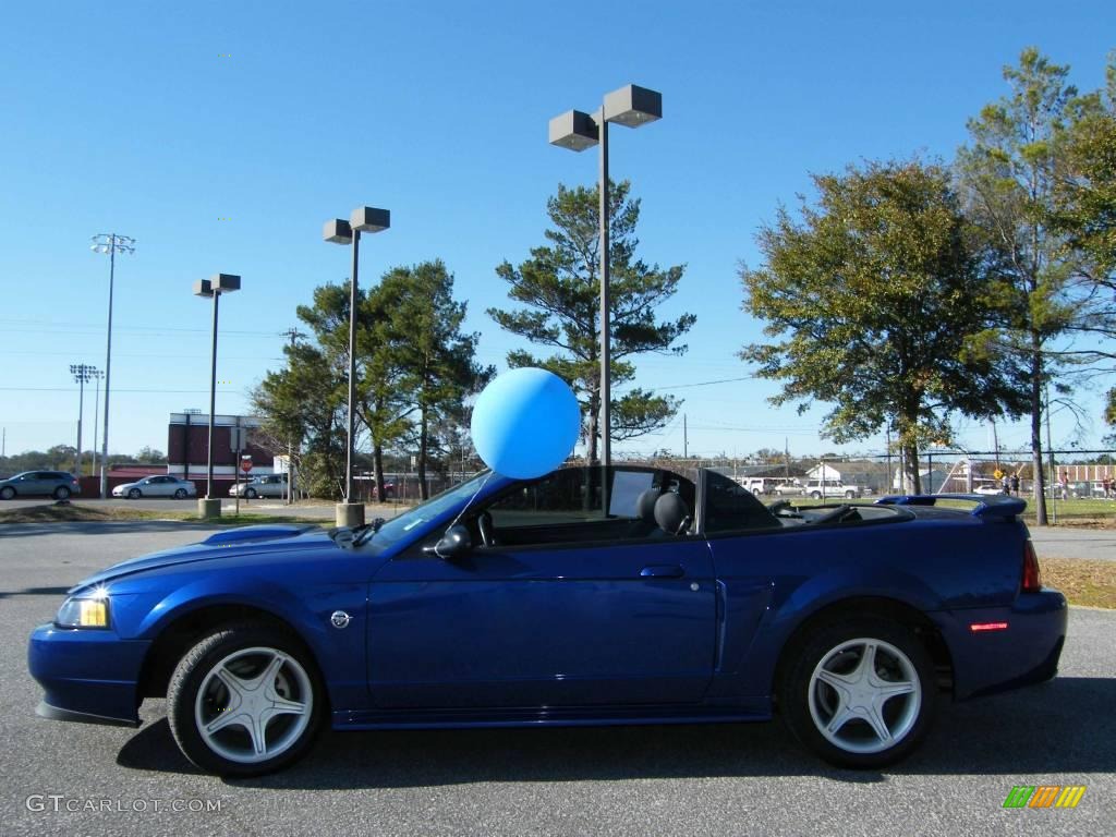 2004 Mustang GT Convertible - Sonic Blue Metallic / Dark Charcoal photo #13