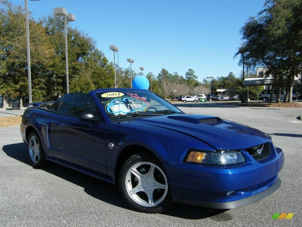 2004 Mustang GT Convertible - Sonic Blue Metallic / Dark Charcoal photo #17