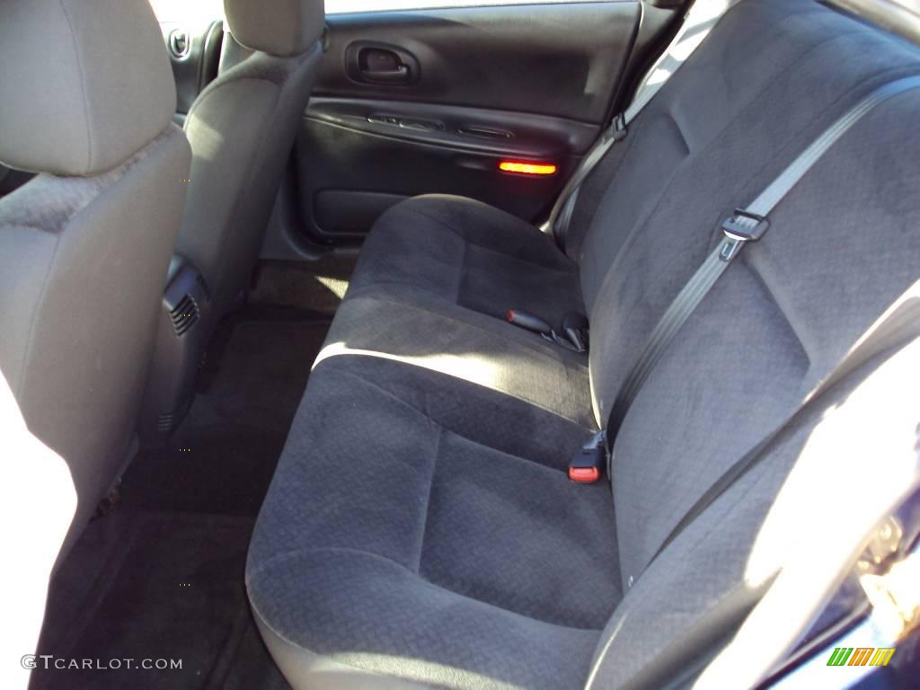 2004 Intrepid SE - Midnight Blue Pearl / Dark Slate Gray photo #5