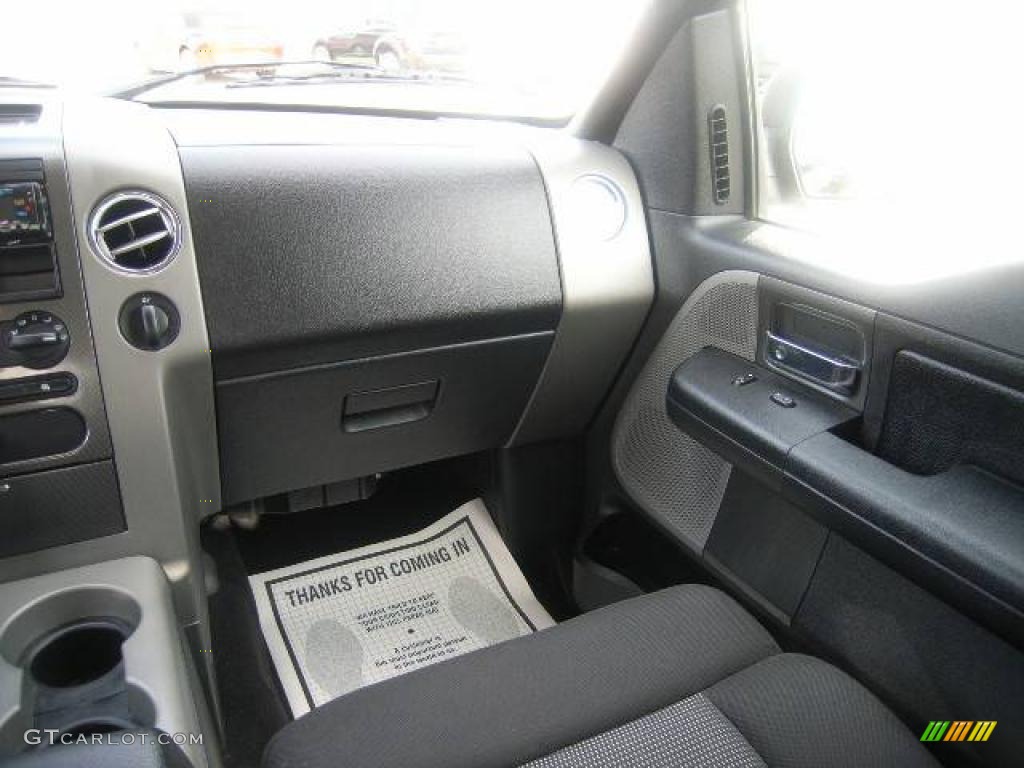 2004 F150 FX4 SuperCrew 4x4 - Black / Black/Medium Flint photo #20