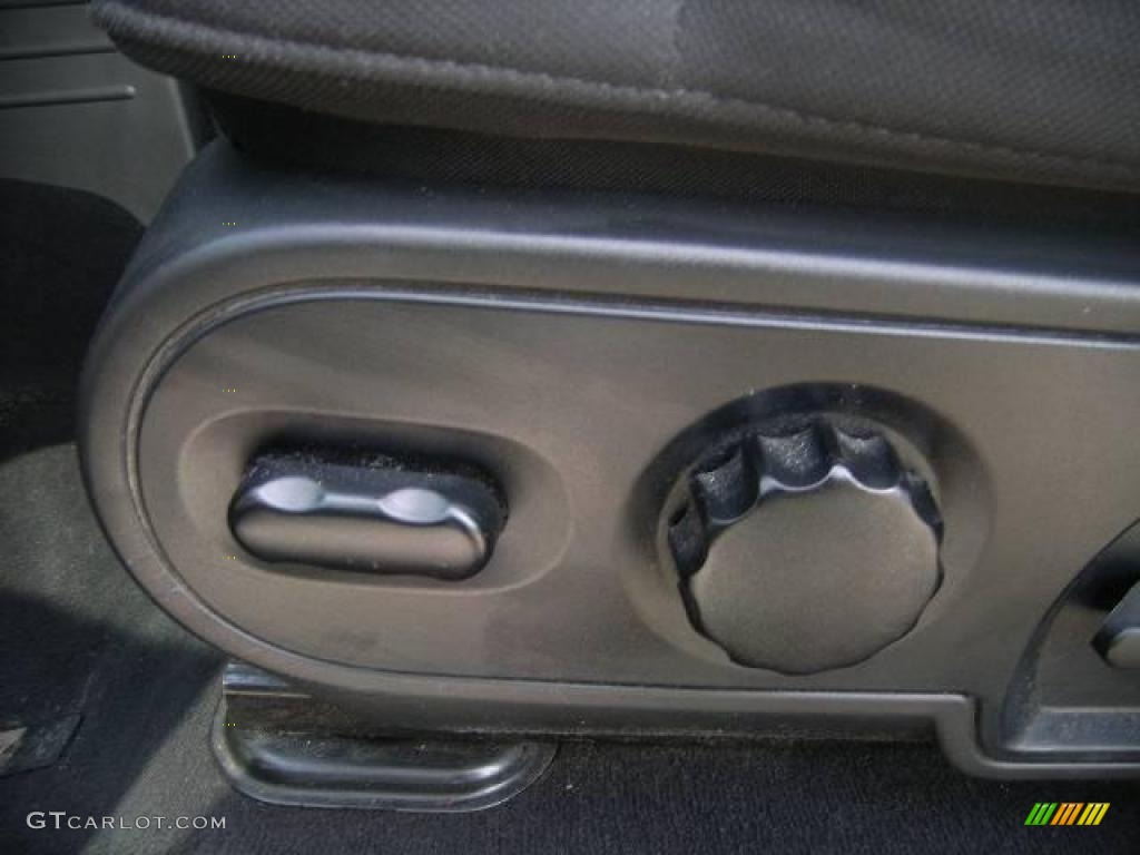 2004 F150 FX4 SuperCrew 4x4 - Black / Black/Medium Flint photo #24