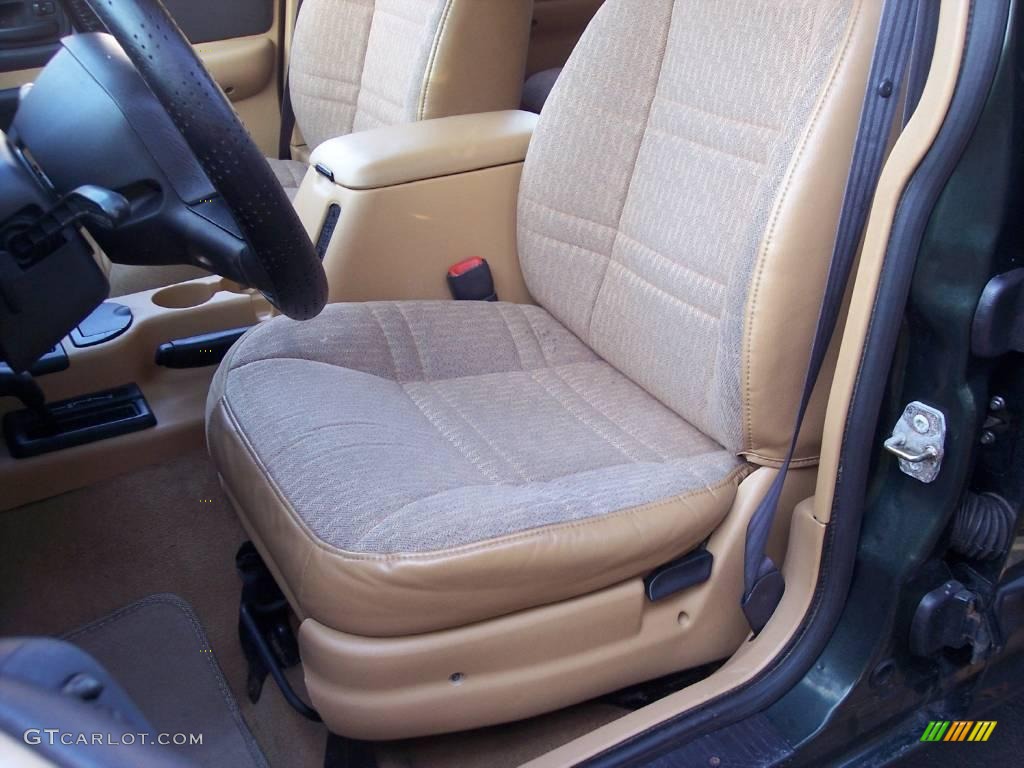 1997 Cherokee Sport - Moss Green Pearlcoat / Tan photo #30