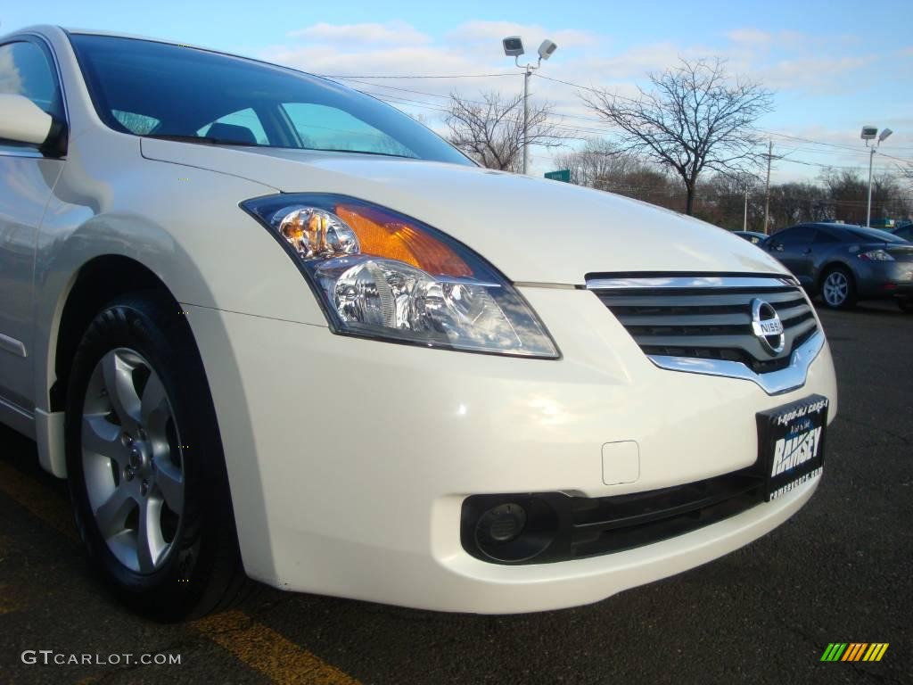 2007 Altima 2.5 S - Winter Frost Pearl / Charcoal photo #21