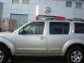 Silver Lightning Metallic - Pathfinder S 4x4 Photo No. 13