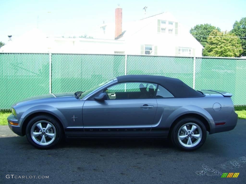 2007 Mustang V6 Premium Convertible - Windveil Blue Metallic / Black/Dove Accent photo #2