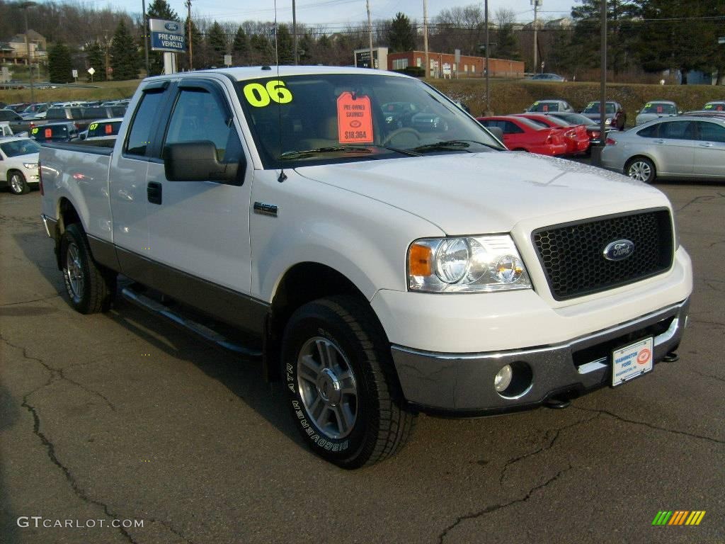 2006 F150 XLT SuperCab 4x4 - Oxford White / Tan photo #10