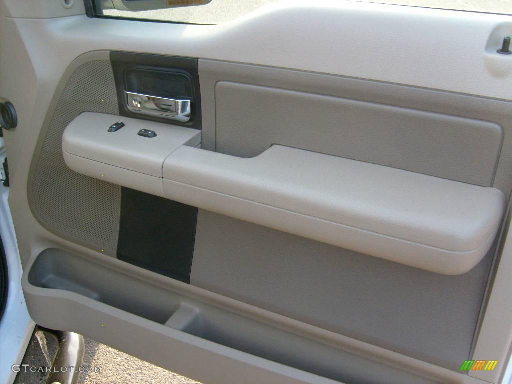 2006 F150 XLT SuperCab 4x4 - Oxford White / Tan photo #18