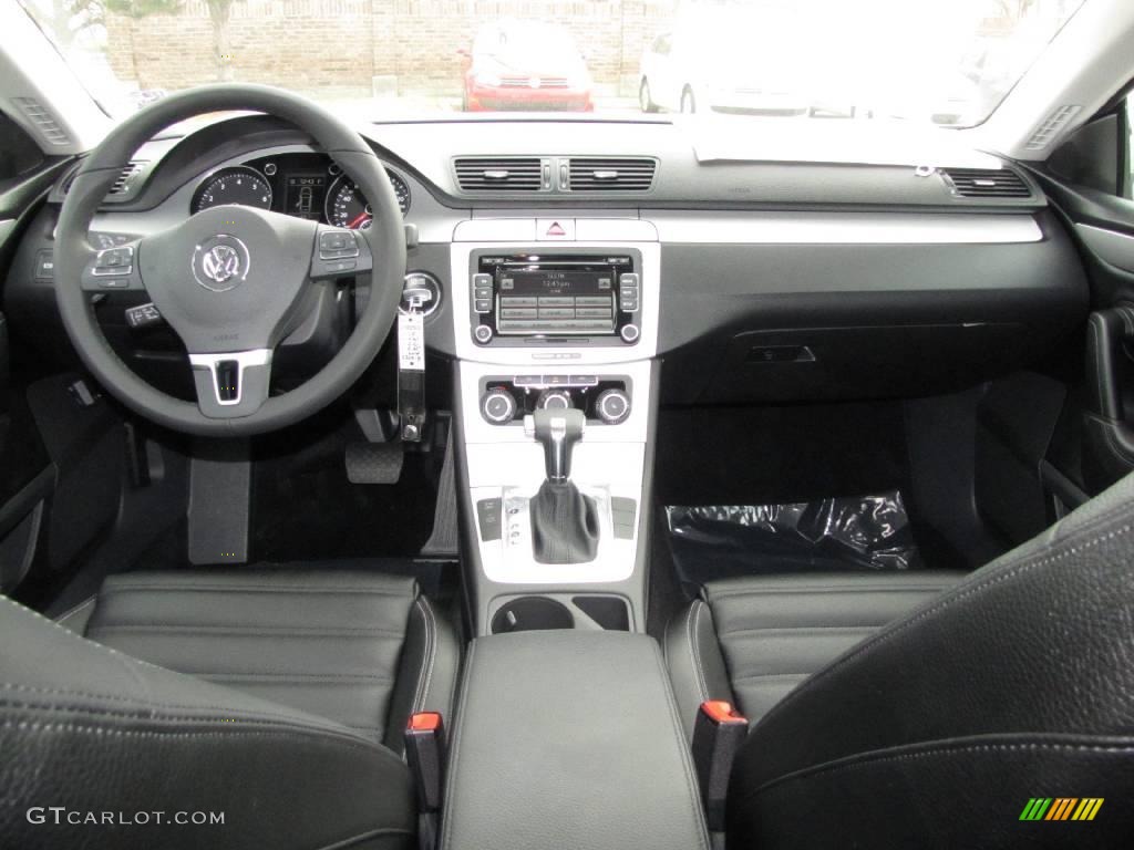 2010 CC Sport - White Gold Metallic / Black photo #5