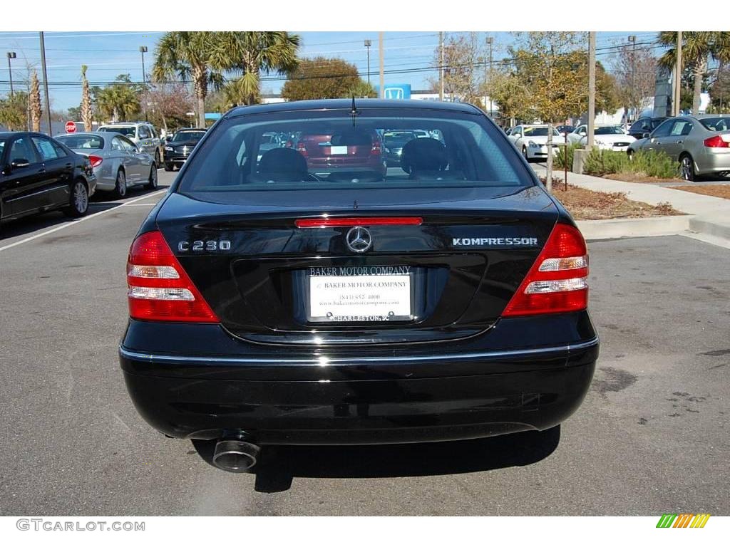 2005 C 230 Kompressor Sedan - Black / Black photo #17