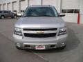 Greystone Metallic - Suburban LT 4x4 Photo No. 2