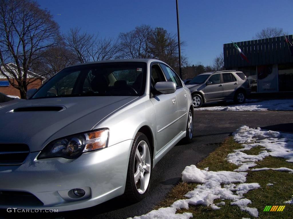 2005 Legacy 2.5 GT Limited Sedan - Satin White Pearl / Taupe photo #16