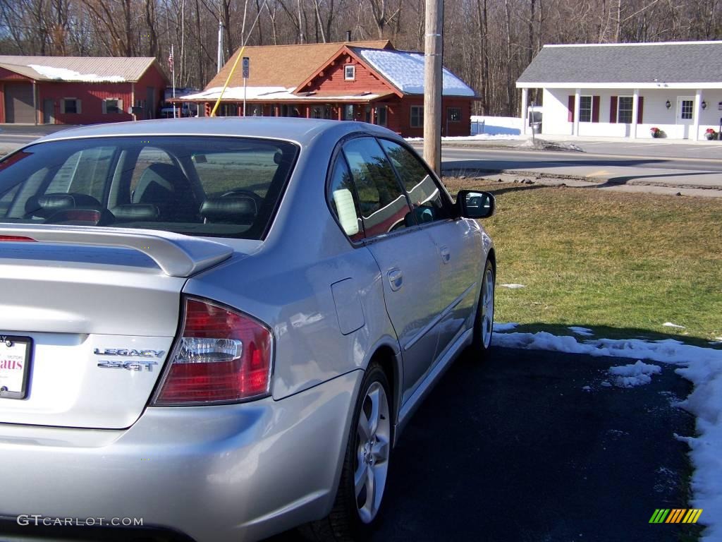 2005 Legacy 2.5 GT Limited Sedan - Satin White Pearl / Taupe photo #19