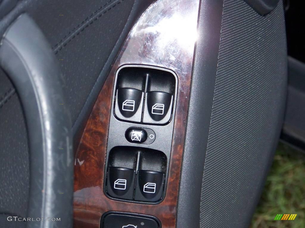 2003 C 240 4Matic Sedan - Black / Charcoal photo #21