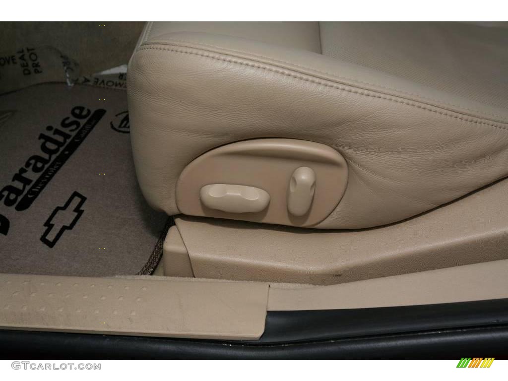 2007 CTS Sedan - Infrared / Cashmere photo #22