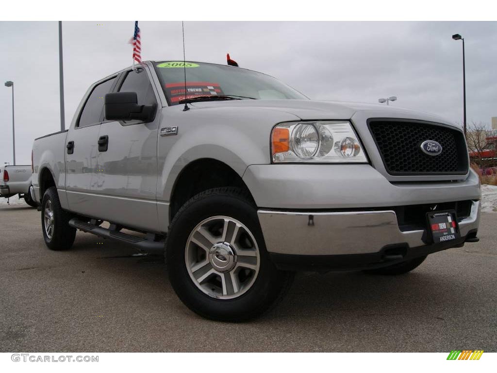 2005 F150 XLT SuperCrew 4x4 - Silver Metallic / Medium Flint/Dark Flint Grey photo #1