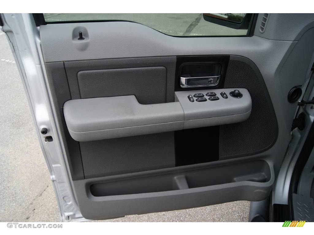 2005 F150 XLT SuperCrew 4x4 - Silver Metallic / Medium Flint/Dark Flint Grey photo #11