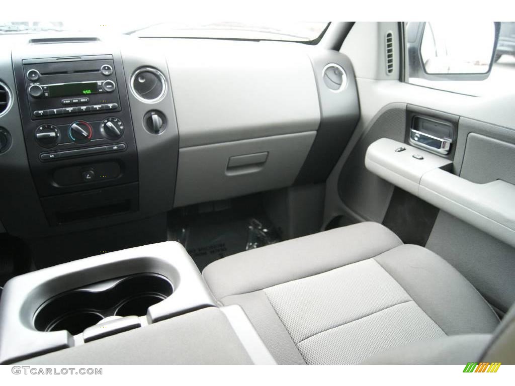 2005 F150 XLT SuperCrew 4x4 - Silver Metallic / Medium Flint/Dark Flint Grey photo #20