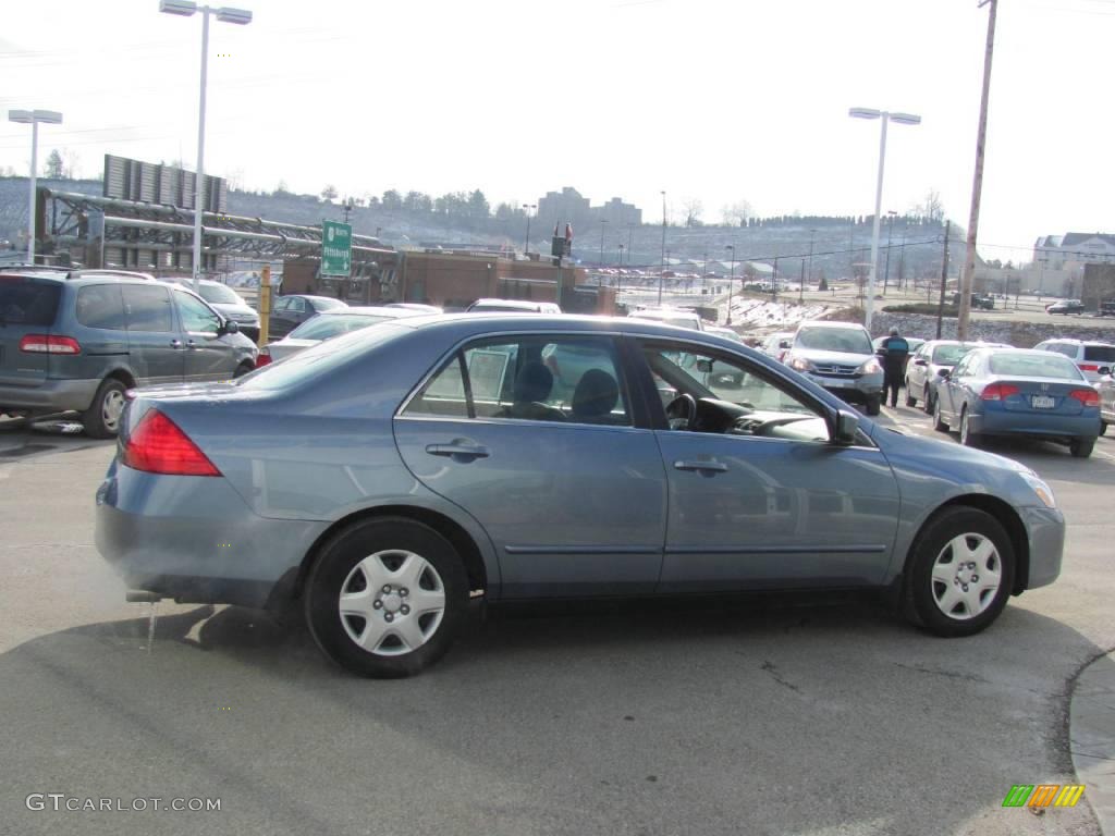 2007 Accord LX Sedan - Cool Blue Metallic / Gray photo #7