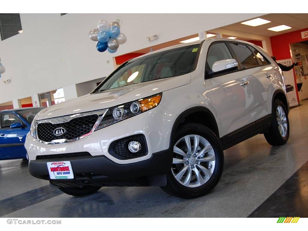 2011 Sorento EX V6 - White Sand Beige / Beige photo #2