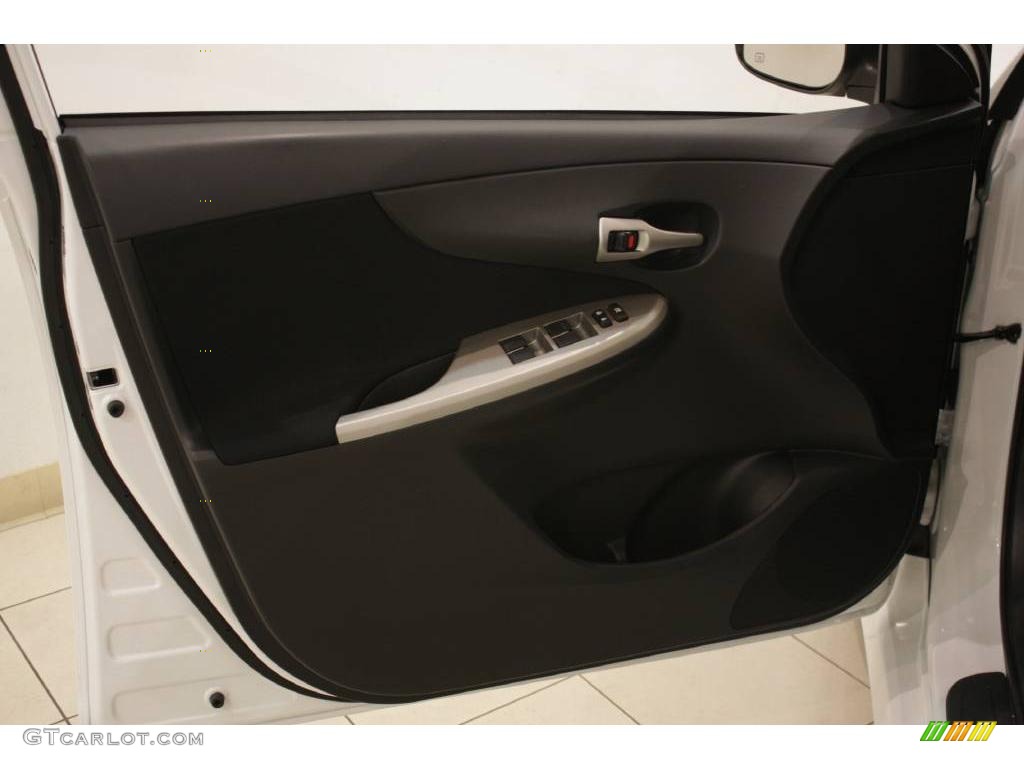 2010 Corolla S - Super White / Dark Charcoal photo #8