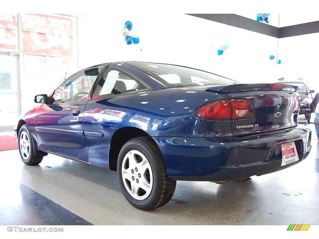 2002 Cavalier LS Coupe - Indigo Blue Metallic / Graphite photo #4