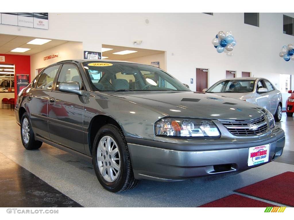 2005 Impala  - Medium Gray Metallic / Medium Gray photo #10