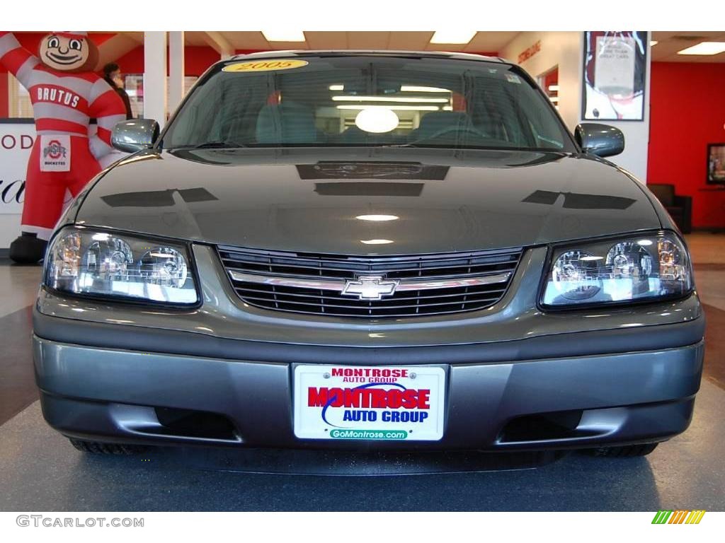 2005 Impala  - Medium Gray Metallic / Medium Gray photo #12