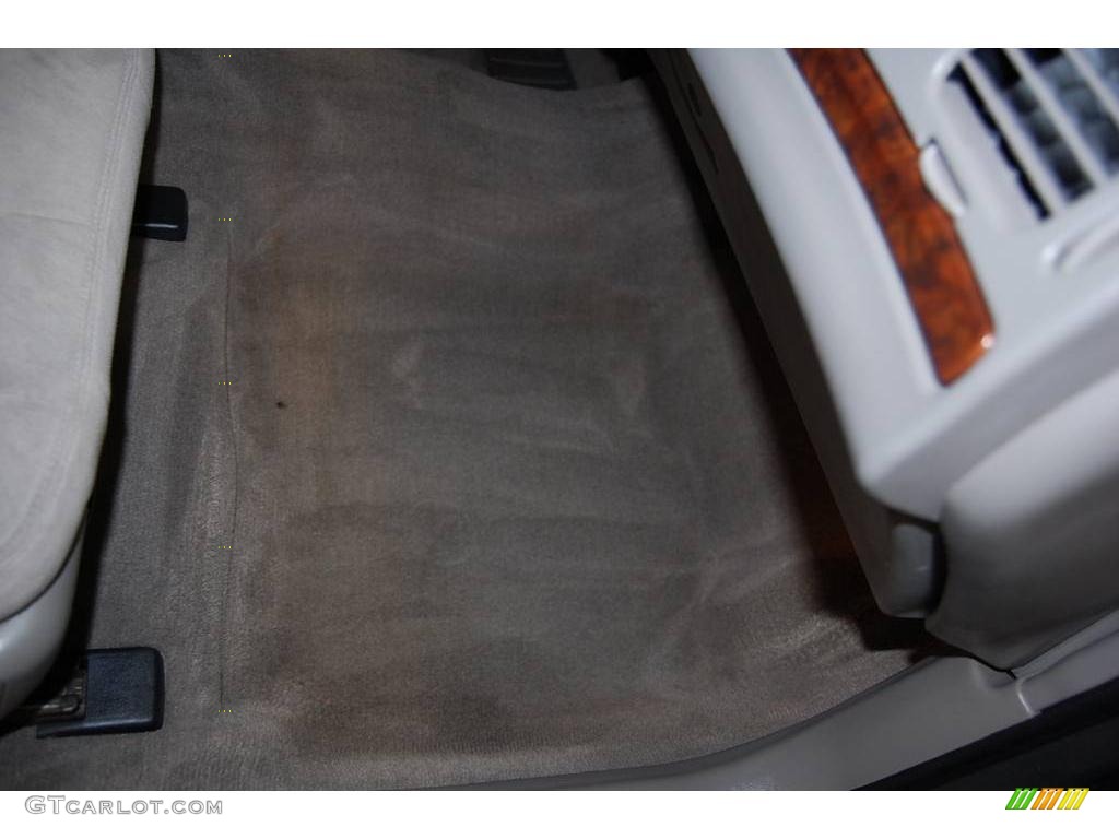 2005 Impala  - Medium Gray Metallic / Medium Gray photo #52