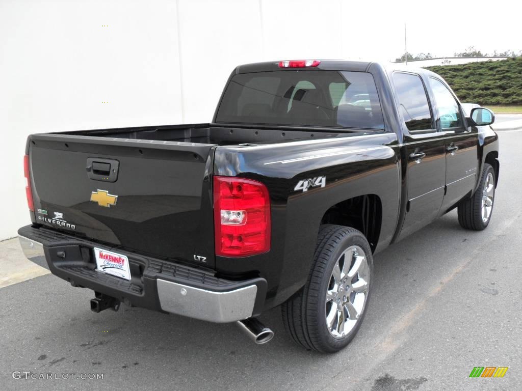 2010 Silverado 1500 LTZ Crew Cab 4x4 - Black / Dark Cashmere/Light Cashmere photo #4