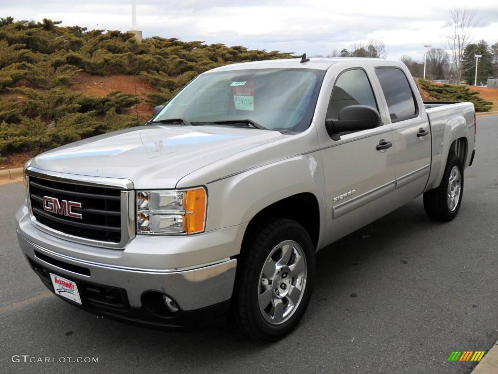 Pure Silver Metallic GMC Sierra 1500