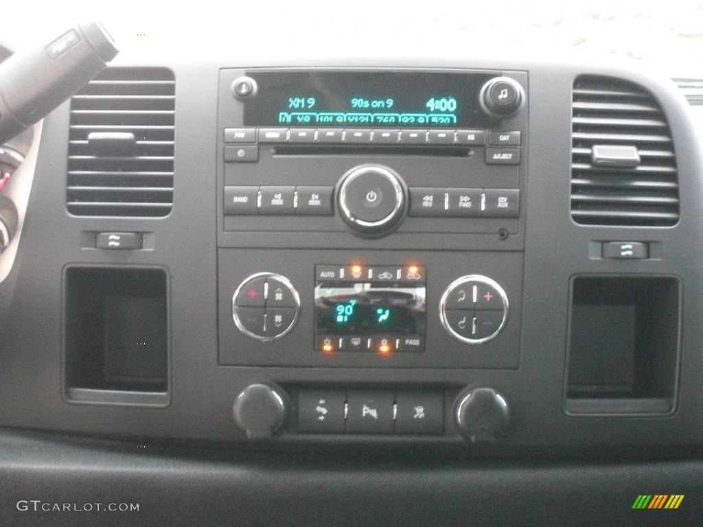 2010 Sierra 1500 SLE Crew Cab - Pure Silver Metallic / Ebony photo #13