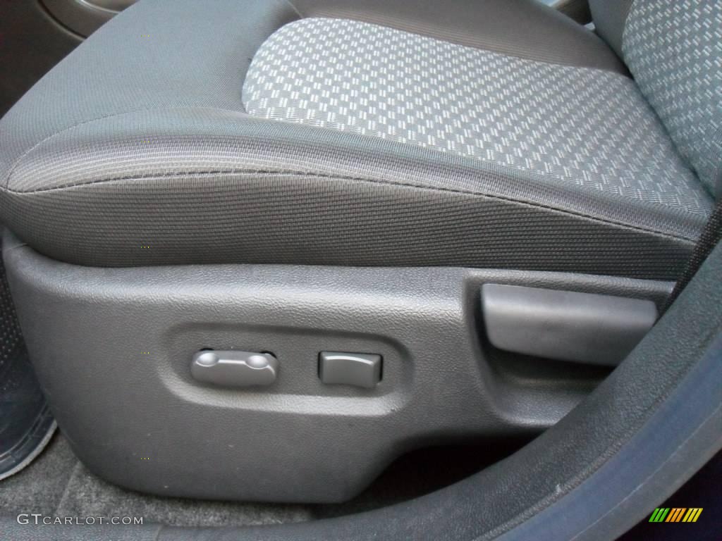 2010 HHR LT - Imperial Blue Metallic / Ebony photo #8