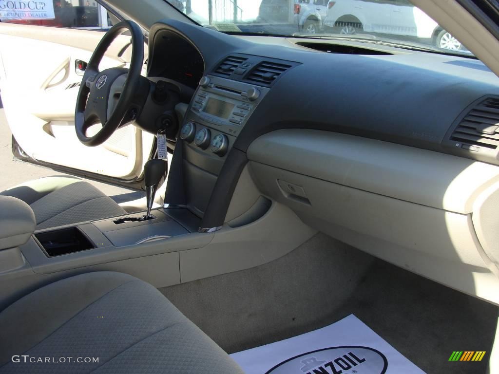 2007 Camry LE - Black / Ash photo #20