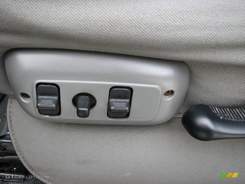 2006 Ram 1500 SLT Mega Cab 4x4 - Bright Silver Metallic / Medium Slate Gray photo #12