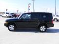 2006 Black Jeep Commander   photo #6