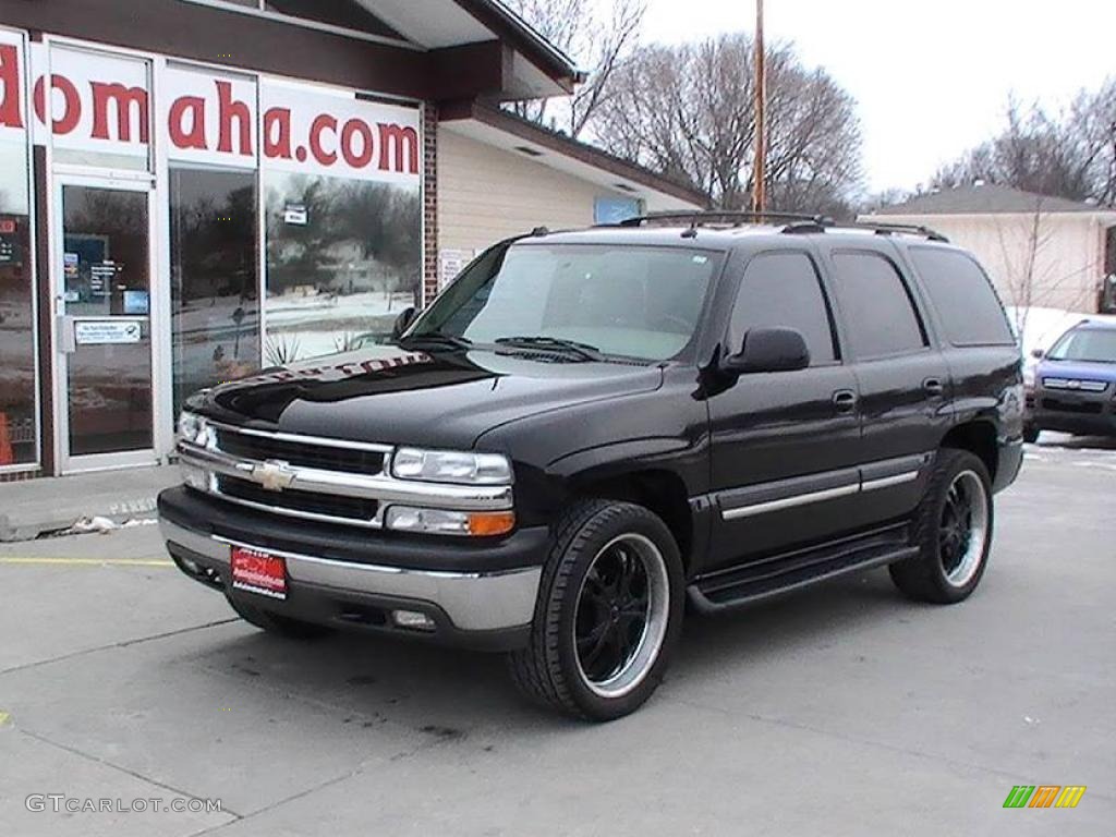 2004 Tahoe LT 4x4 - Black / Tan/Neutral photo #9