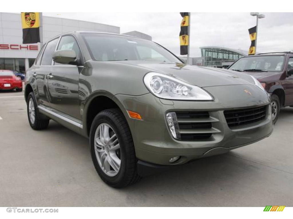 Olive Green Metallic Porsche Cayenne